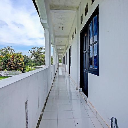 Oyo Life 91127 Wisma Sukajadi Syariah Perabumulih Εξωτερικό φωτογραφία